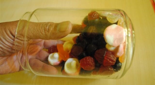 Vrouw, mannelijke arbeidspatroon en geluk