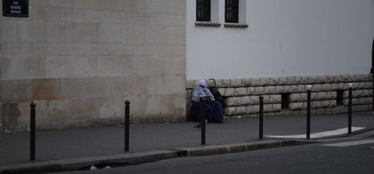 Beeldcolumn 2 – Vrouwen in de straten van Parijs
