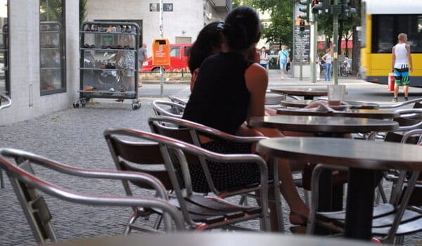 Floor (21): ‘Lesbiënnes lijken wat verdraagzamer met elkaar om te gaan’ Floor (21): ‘Lesbiënnes lijken wat verdraagzamer met elkaar om te gaan’